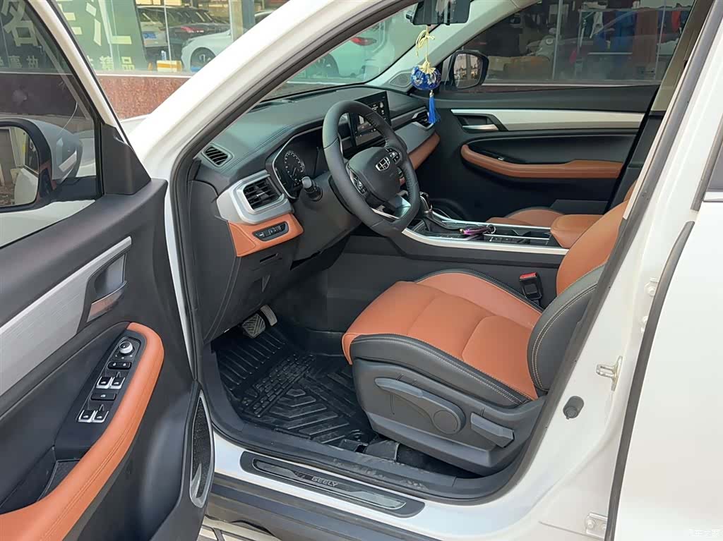 Geely X6, 2021 12