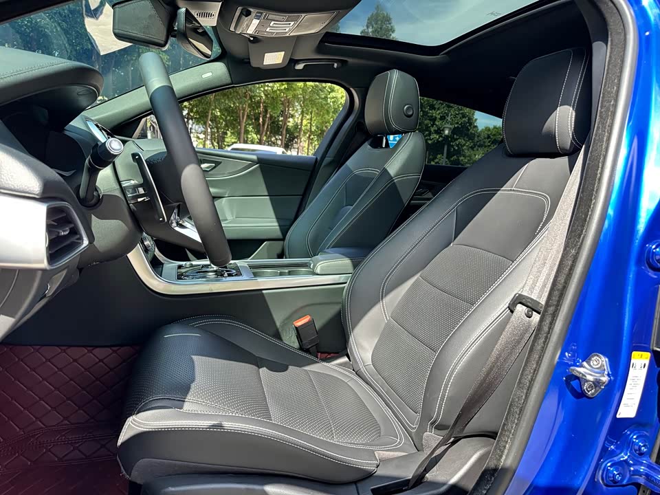 Jaguar XEL Jaguar XEL