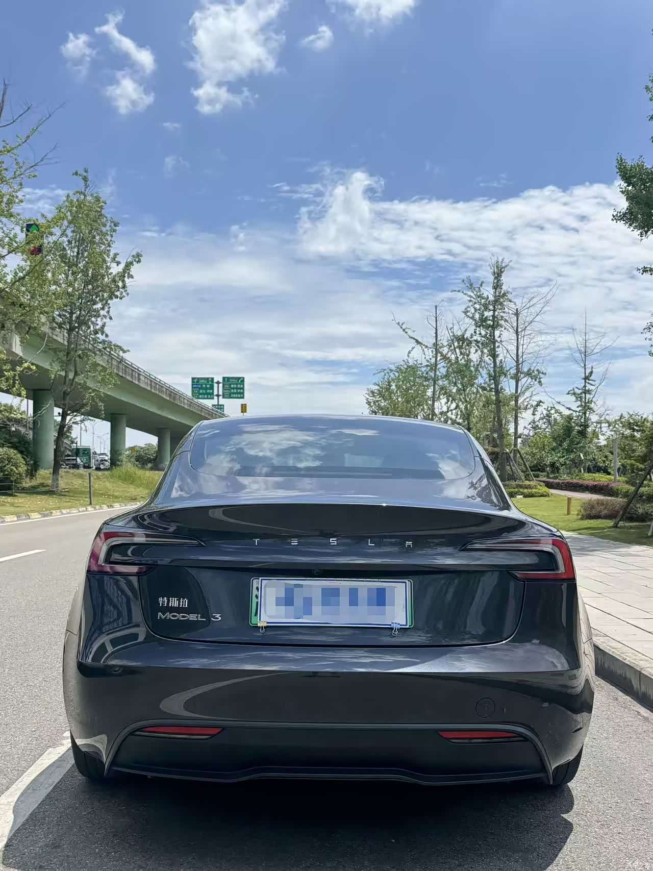 Tesla Model 3, 2024 11