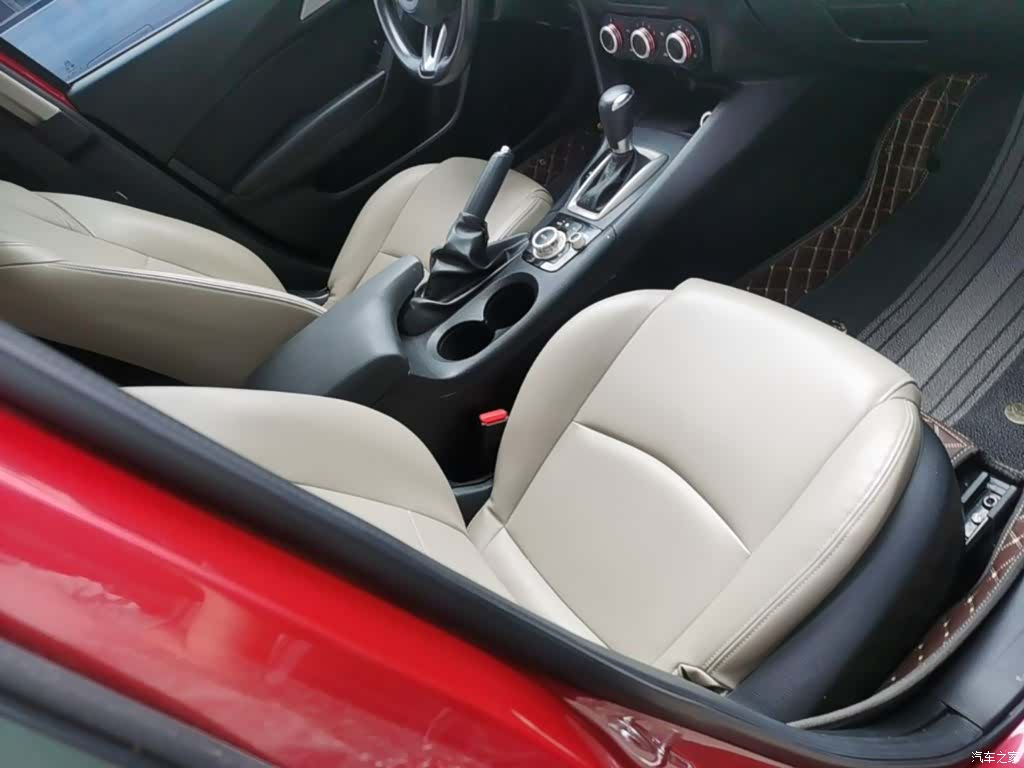 Mazda Mazda3, 2019 25