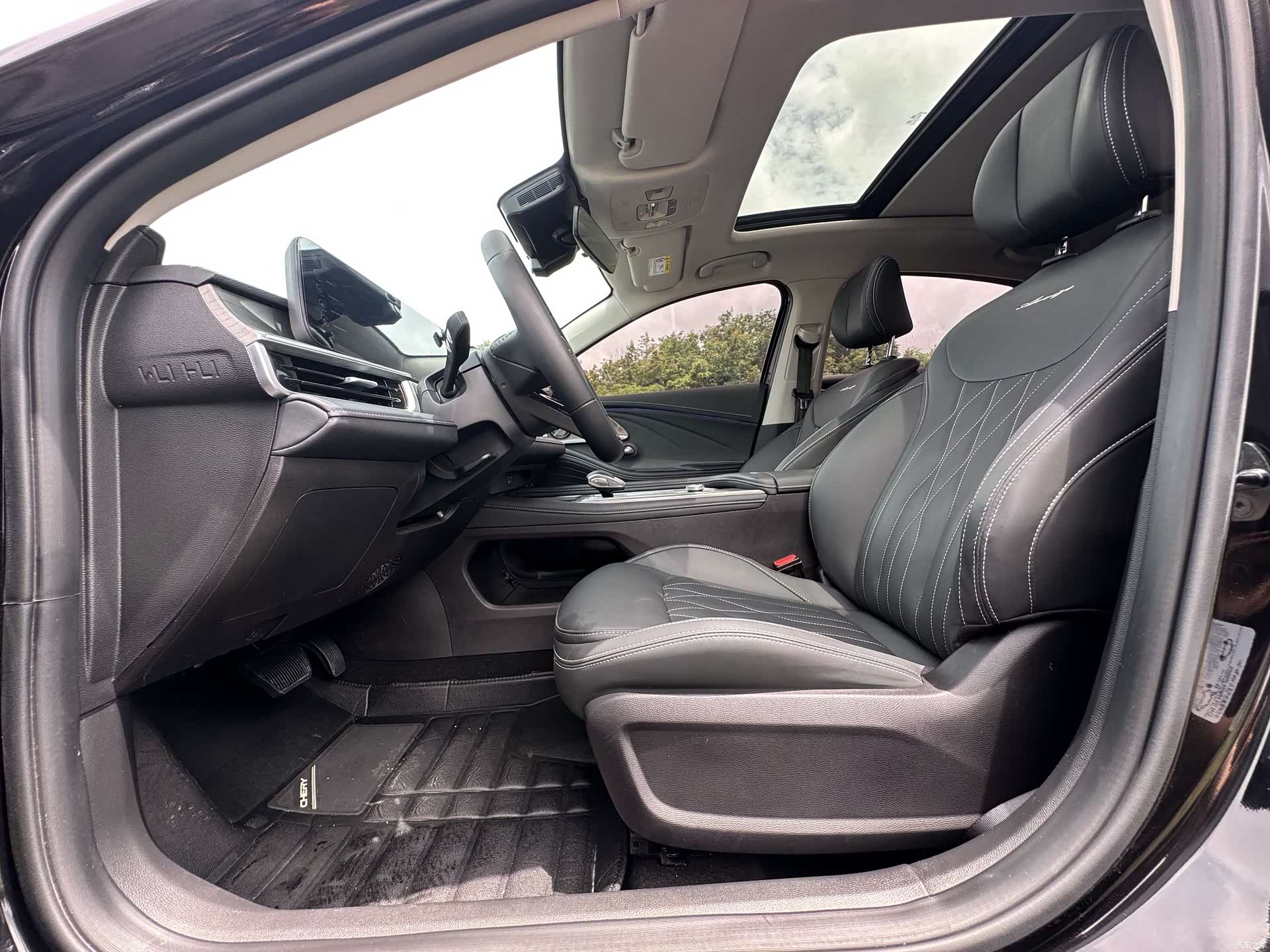 Chery Arrizo 8, 2024 13