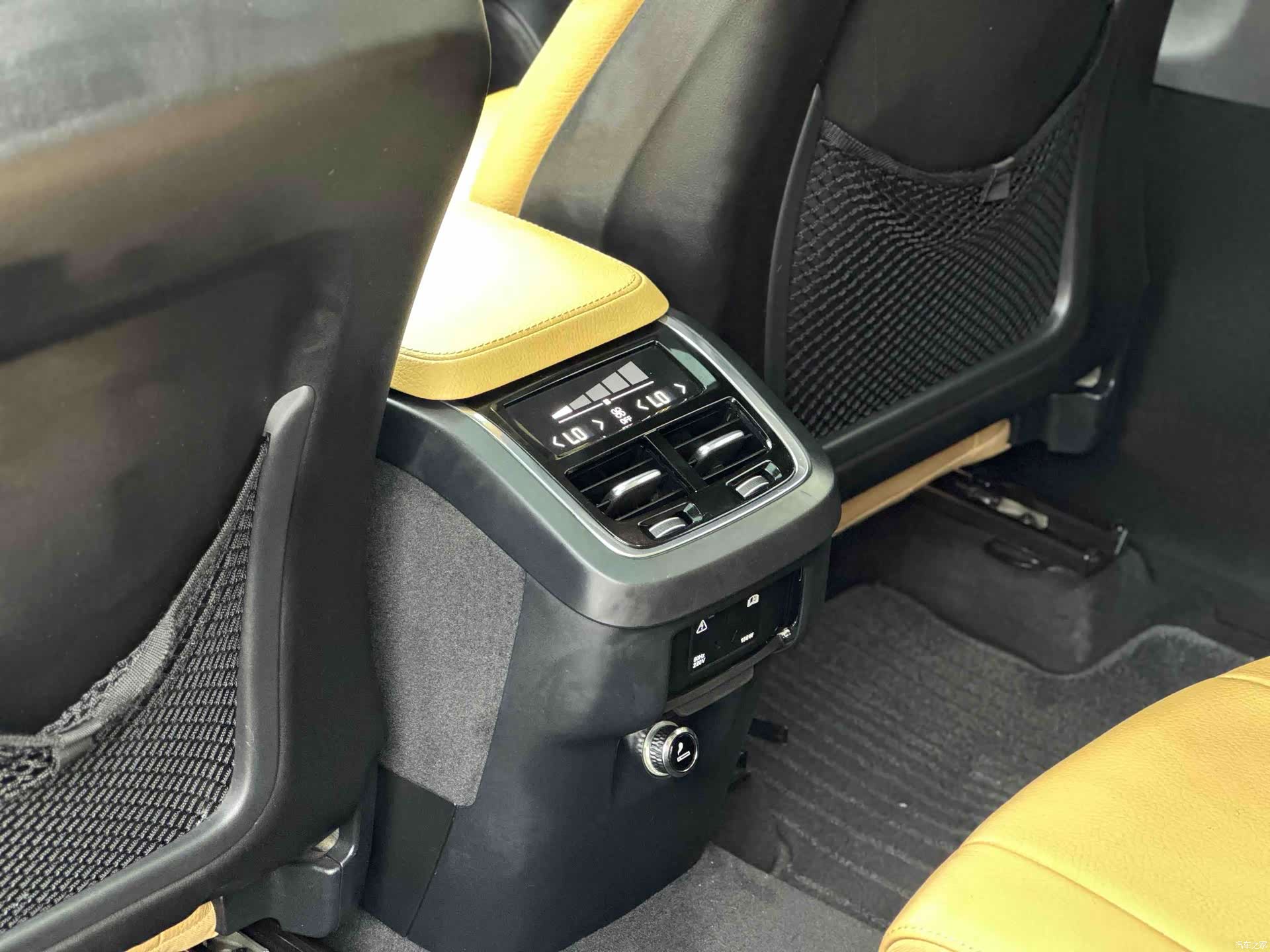 Volvo XC90, 2016 18