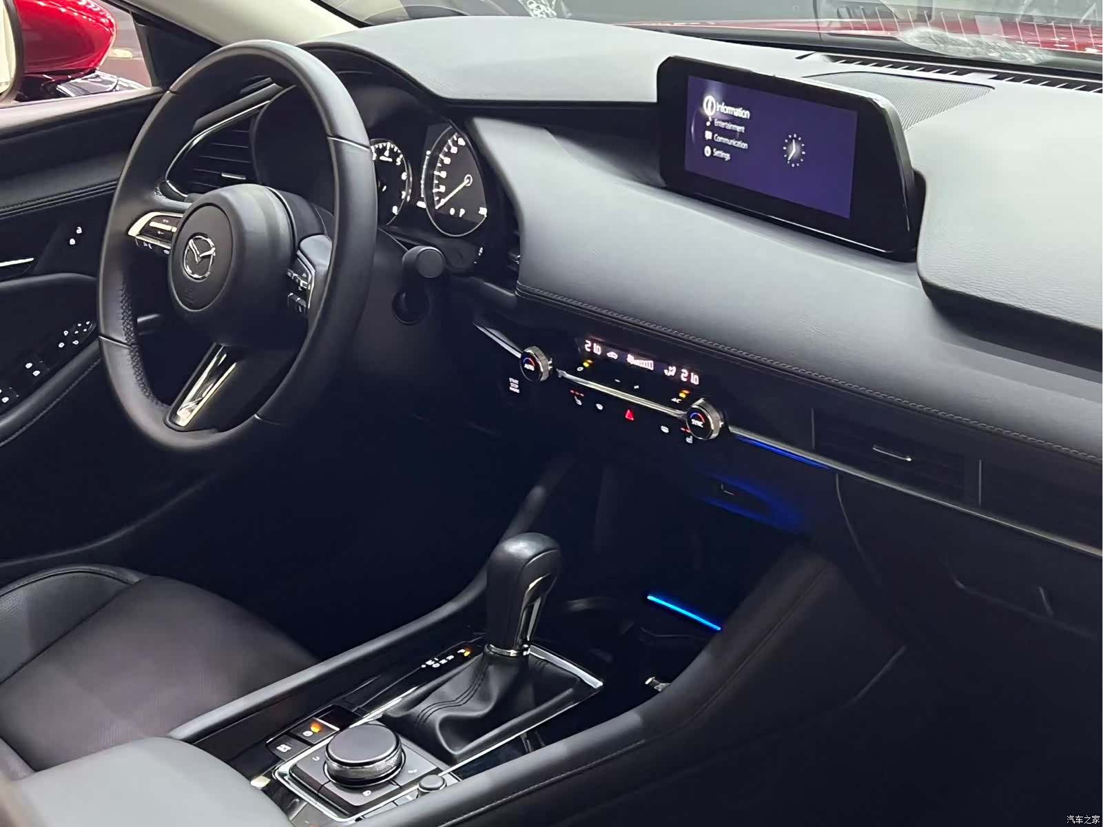 Mazda Mazda3, 2023 22