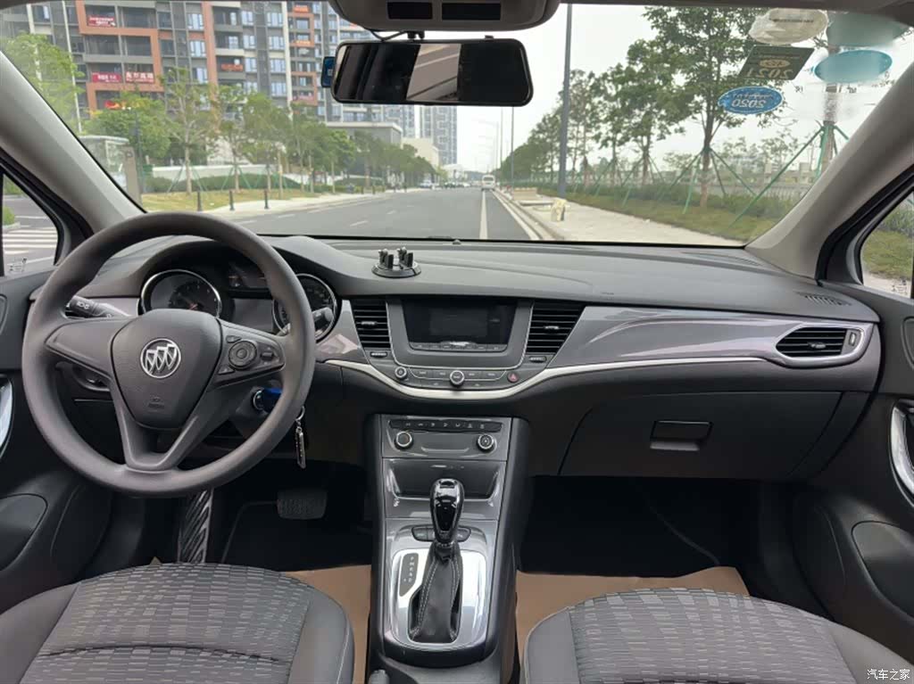 Buick Verano, 2017 14