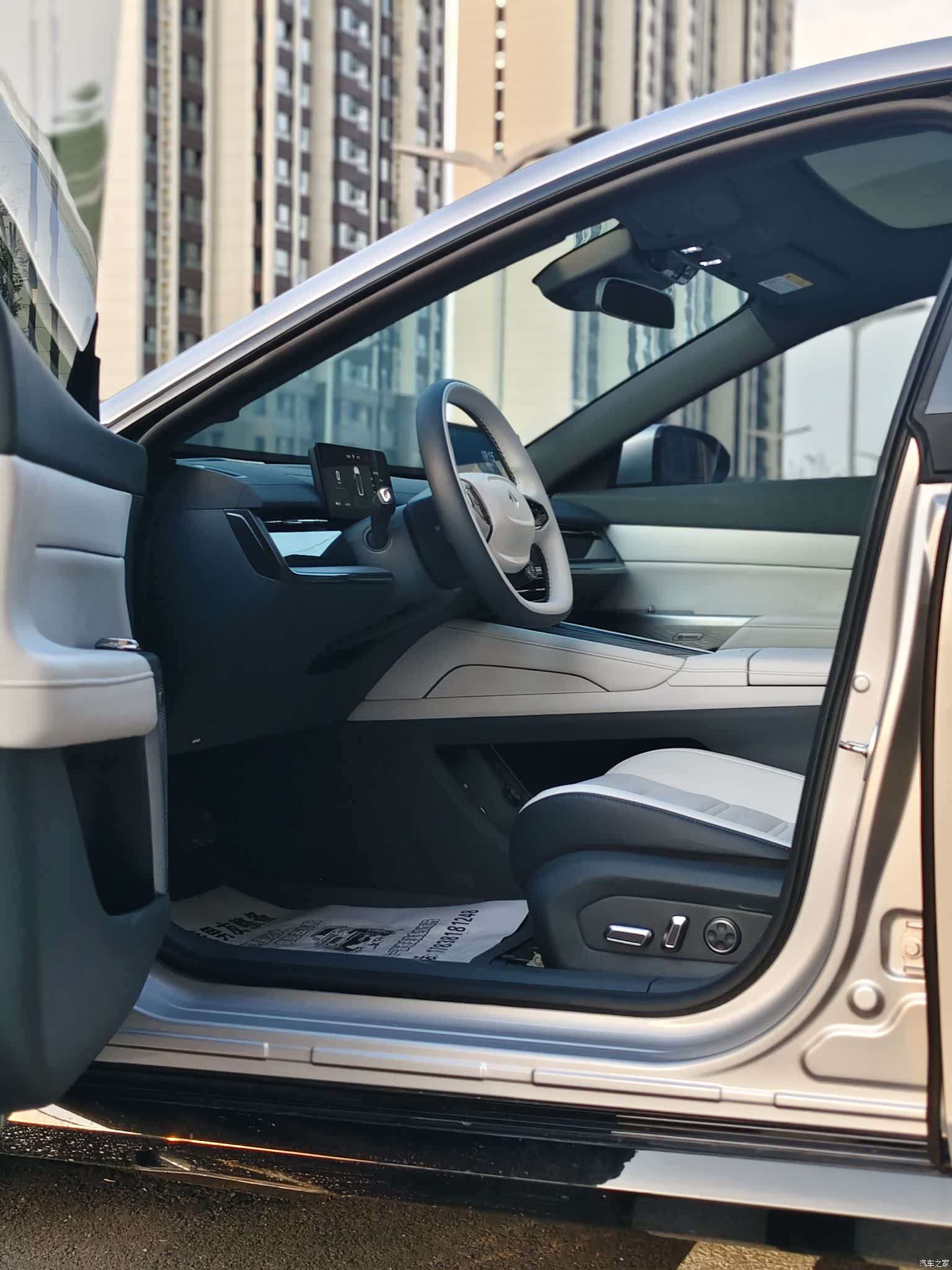 DongFeng eπ007, 2024 4