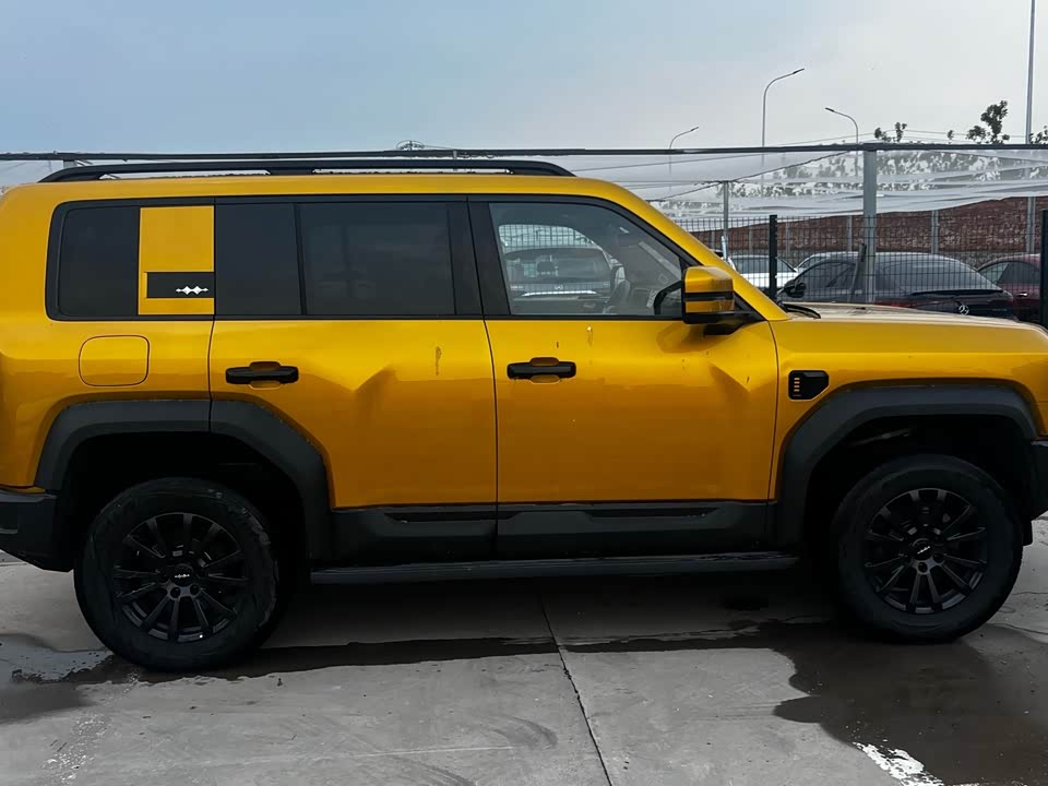 BYD Leopard 5 BYD Leopard 5