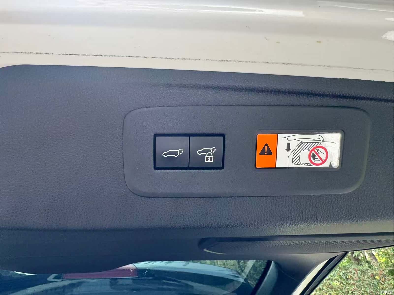 Toyota Prado, 2024 14