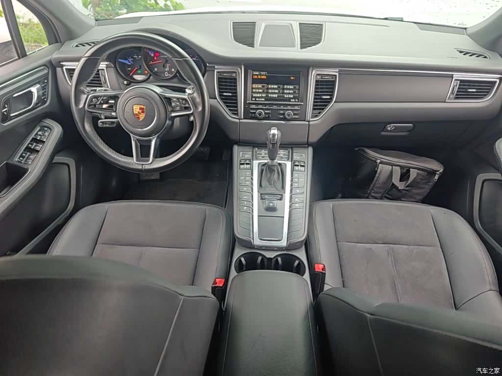 Porsche Macan, 2015 10