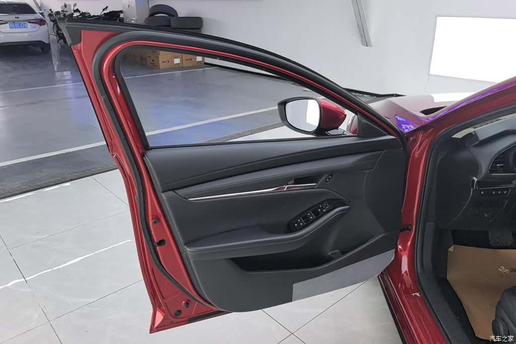 Mazda Mazda3, 2022 7