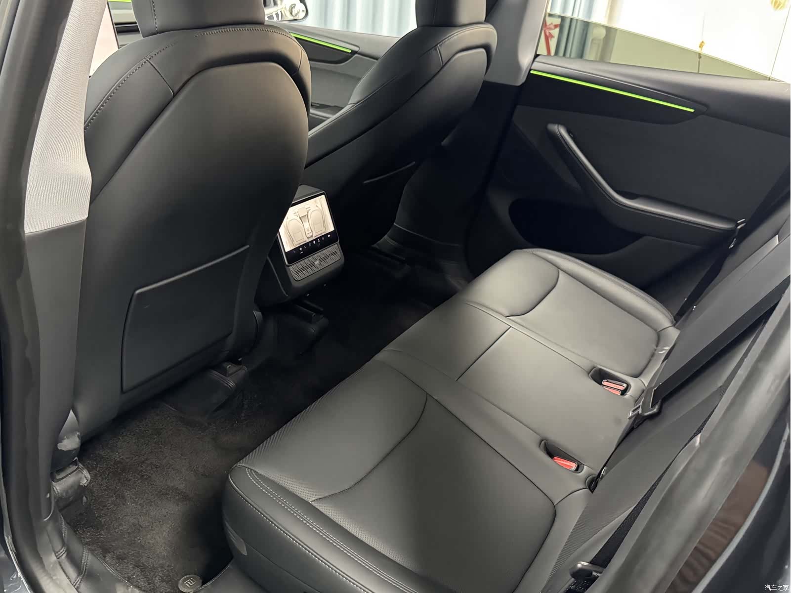 Tesla Model Y, 2025 6