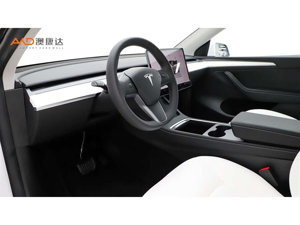 Tesla Model Y, 2023 6