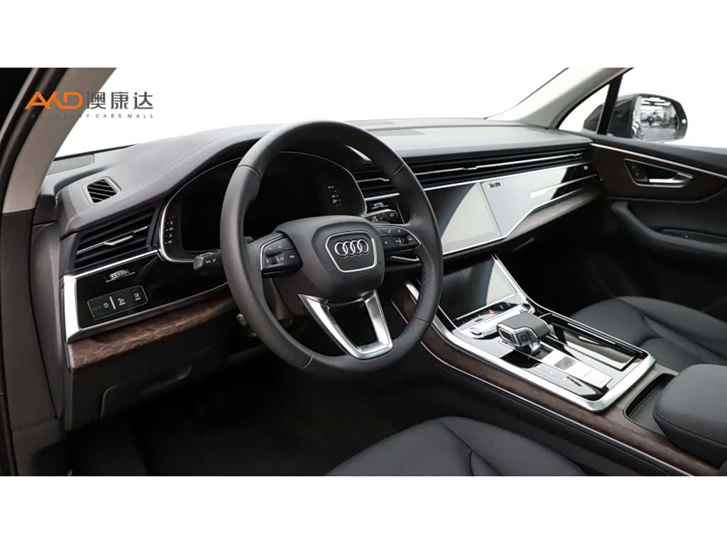 Audi Q7, 2024 6