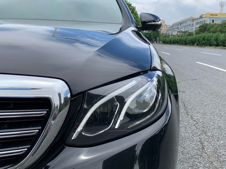 Mercedes-Benz E-class Mercedes-Benz E-class