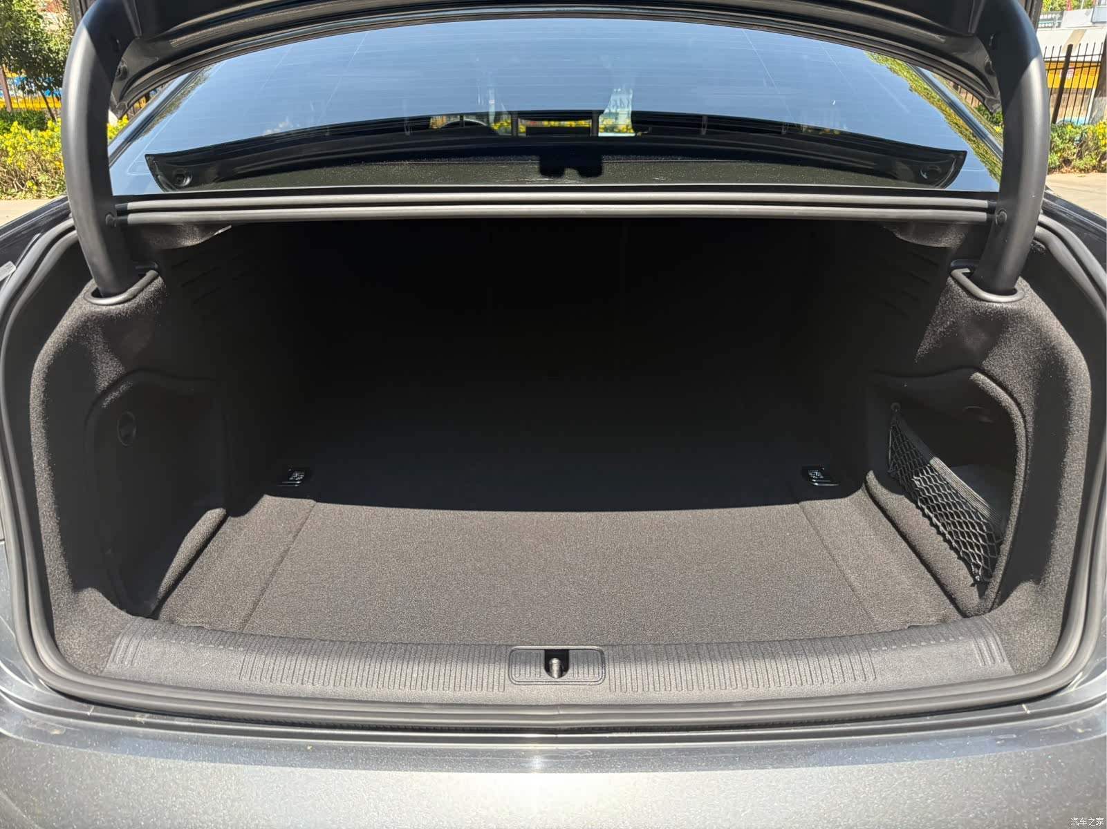 Audi A4L, 2021 16