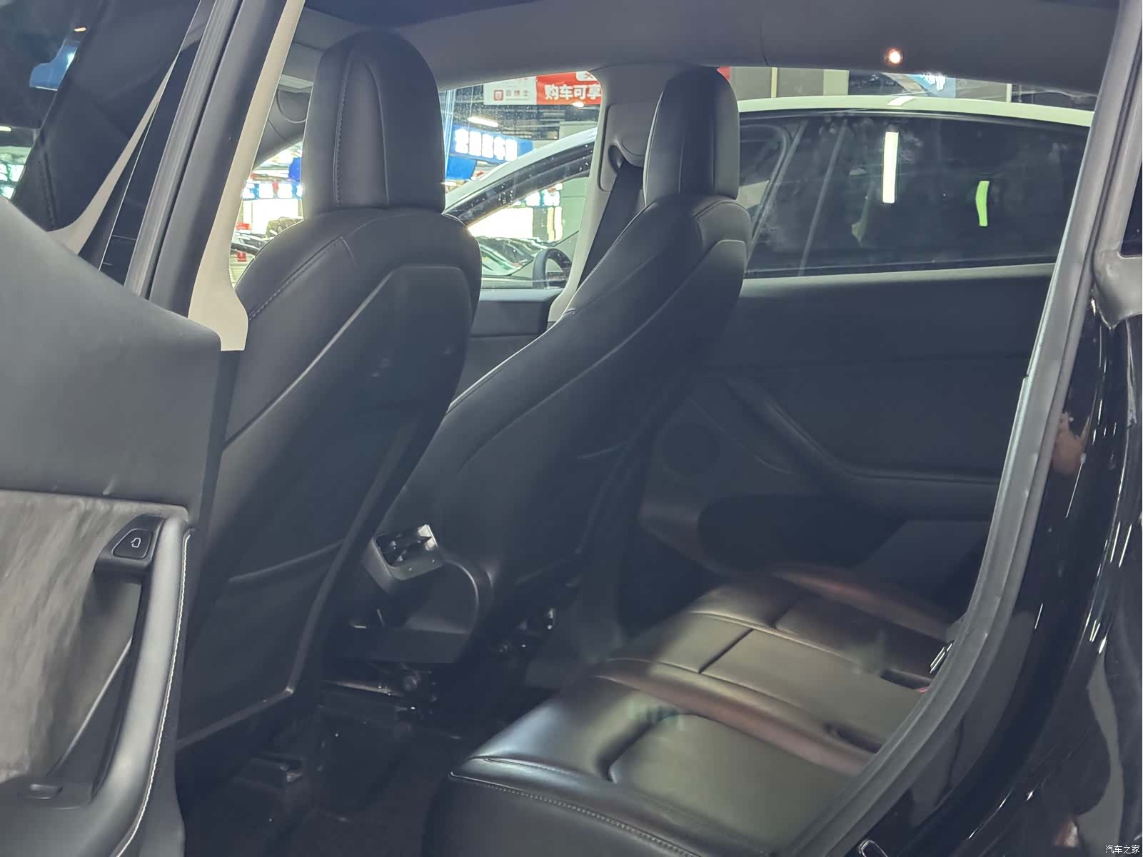 Tesla Model Y, 2022 6