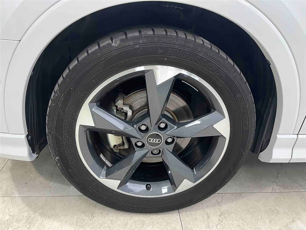 Audi Q3, 2023 20