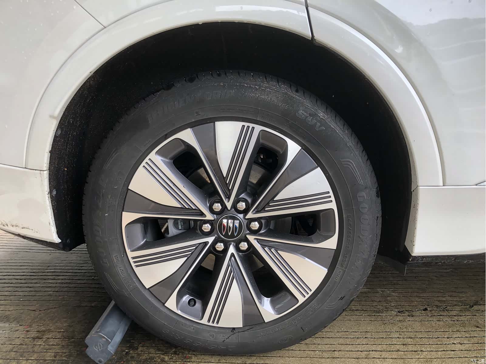 Buick E5, 2025 13