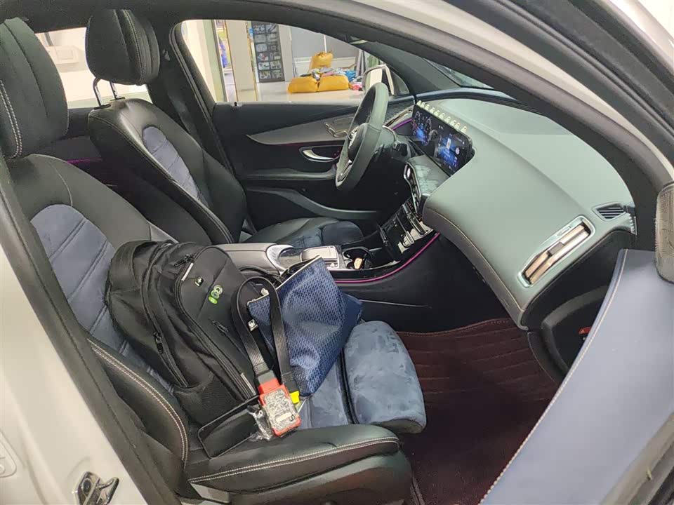 Mercedes-Benz EQC Mercedes-Benz EQC