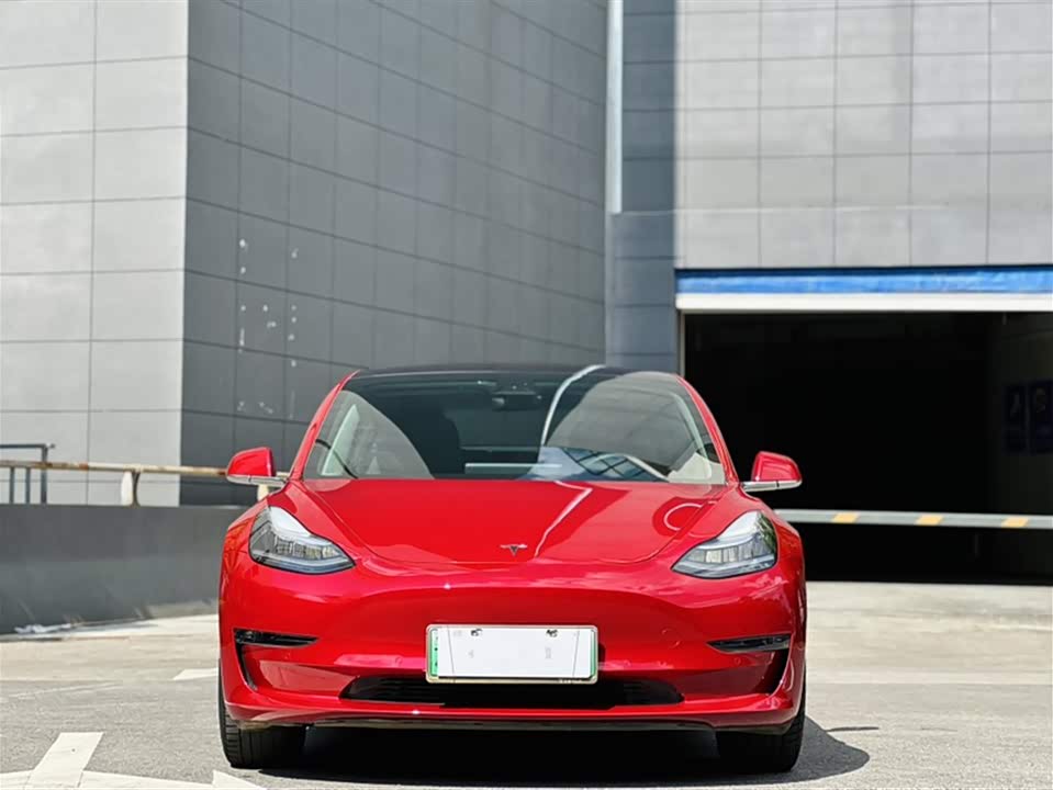 Tesla Model 3 Tesla Model 3