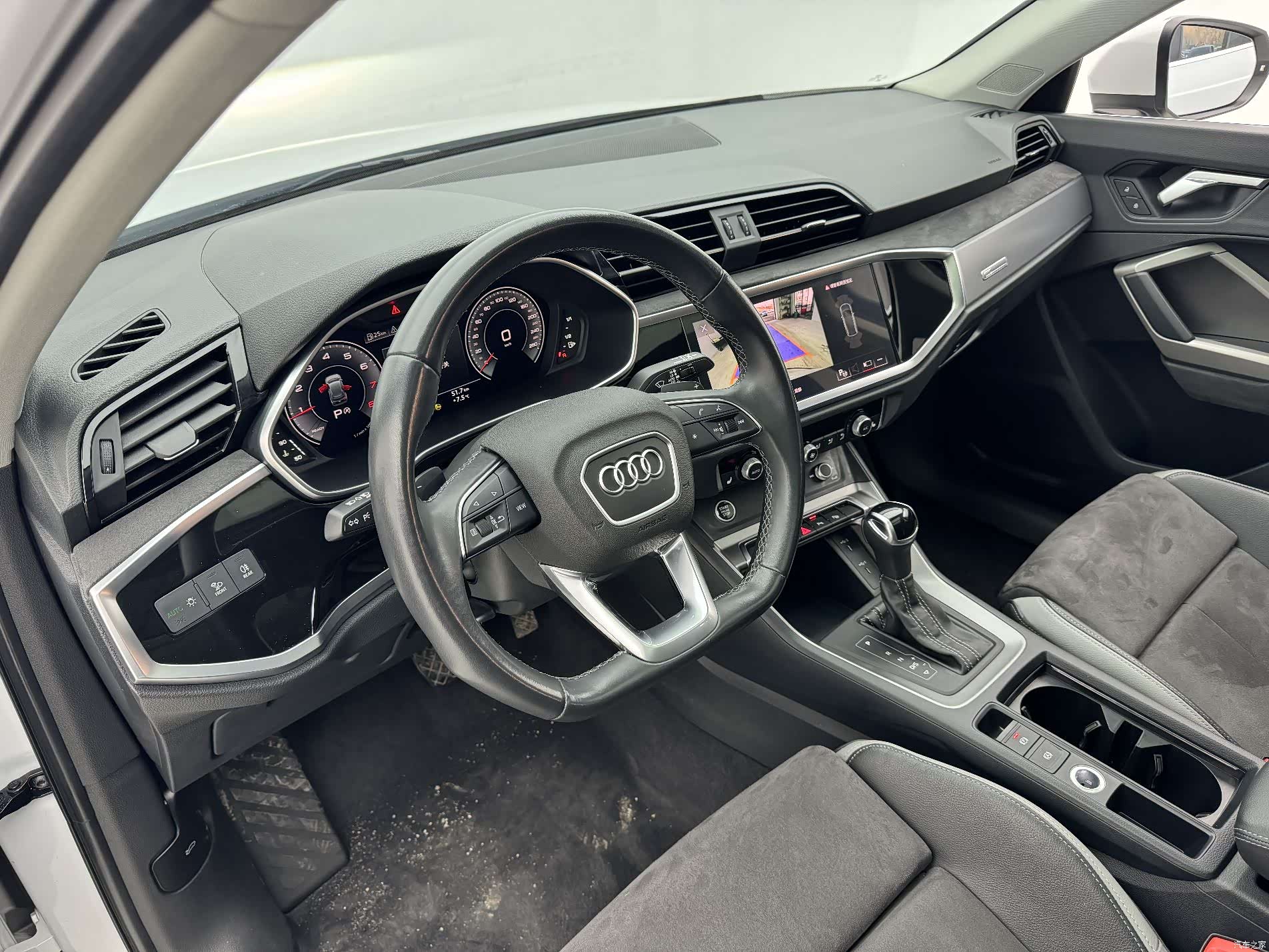 Audi Q3, 2023 16