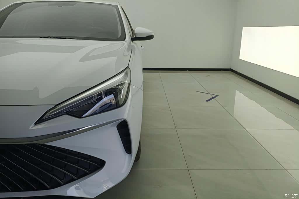 Roewe i5, 2025 все фото