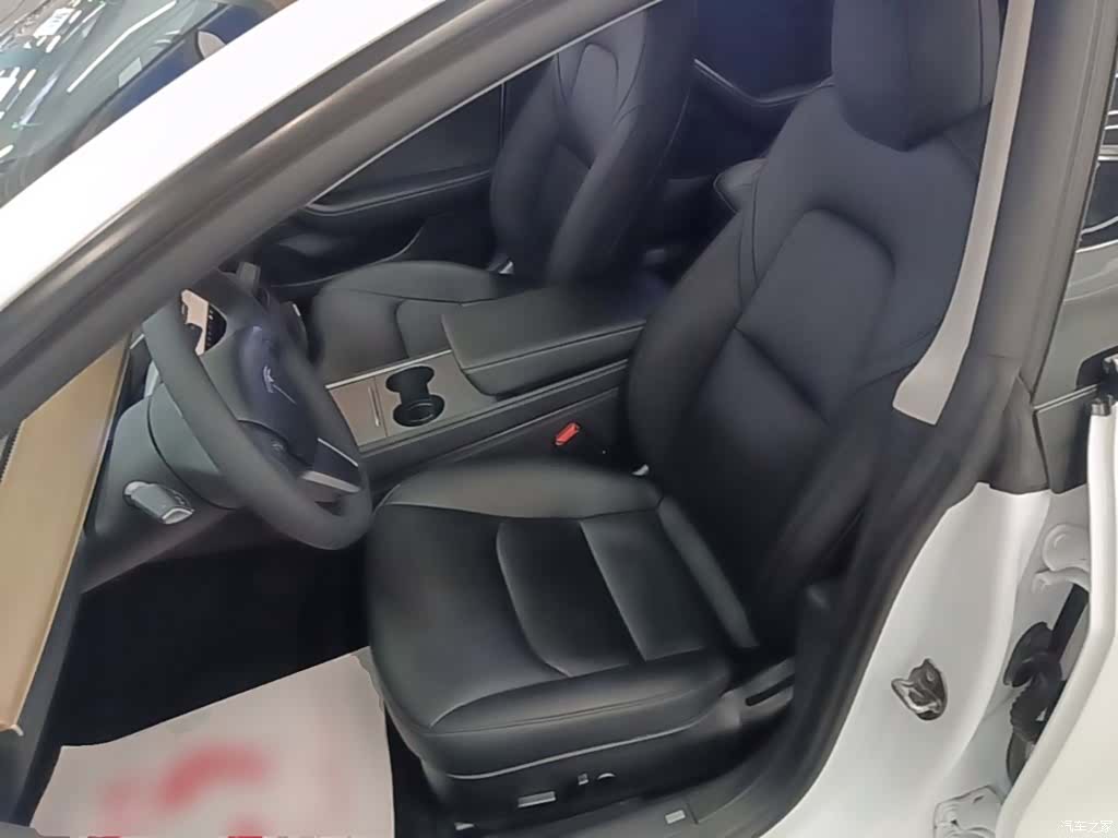 Tesla Model 3, 2022 15