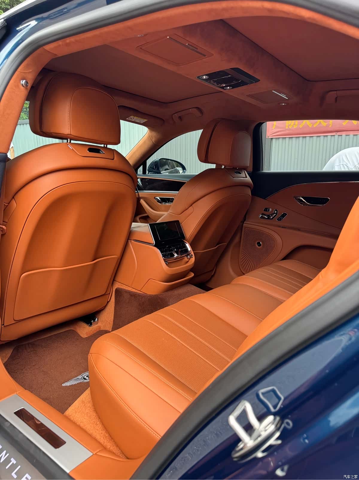 Bentley Flying Spur, 2021 7