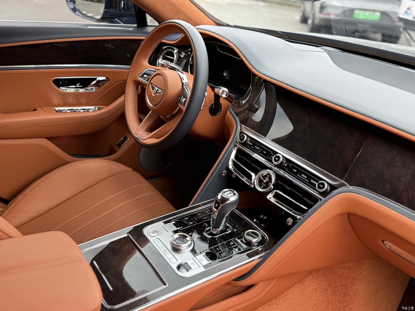 Bentley Flying Spur, 2021 15