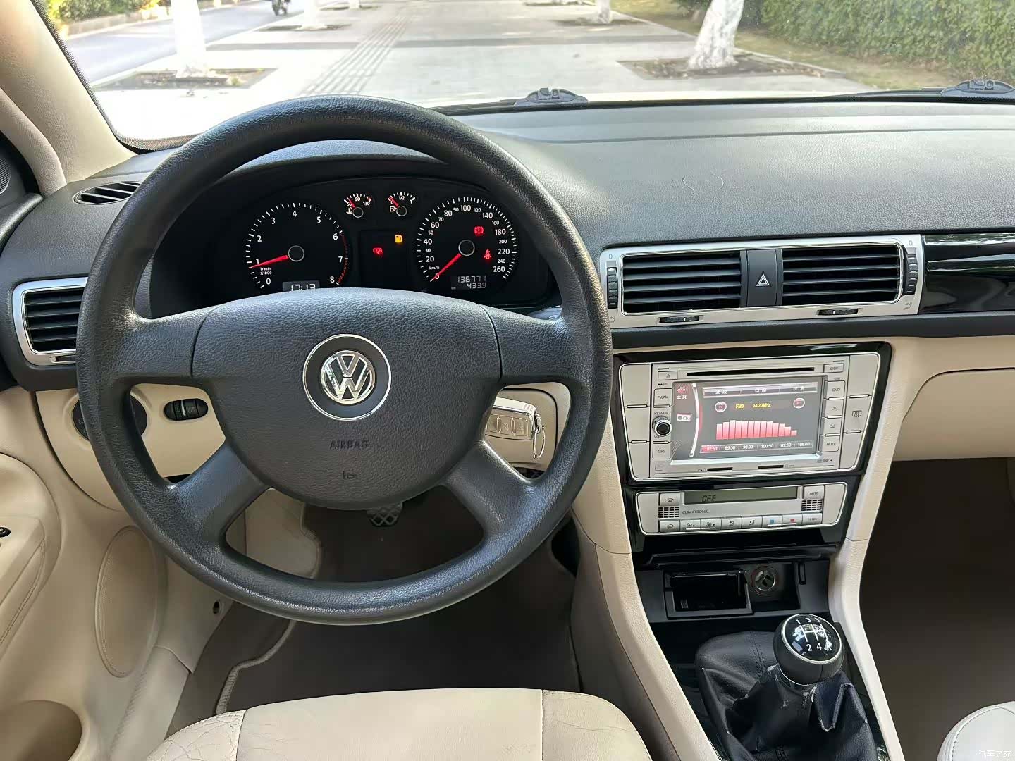 Volkswagen Passat, 2011 7