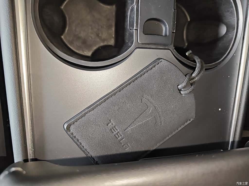 Tesla Model 3, 2022 9