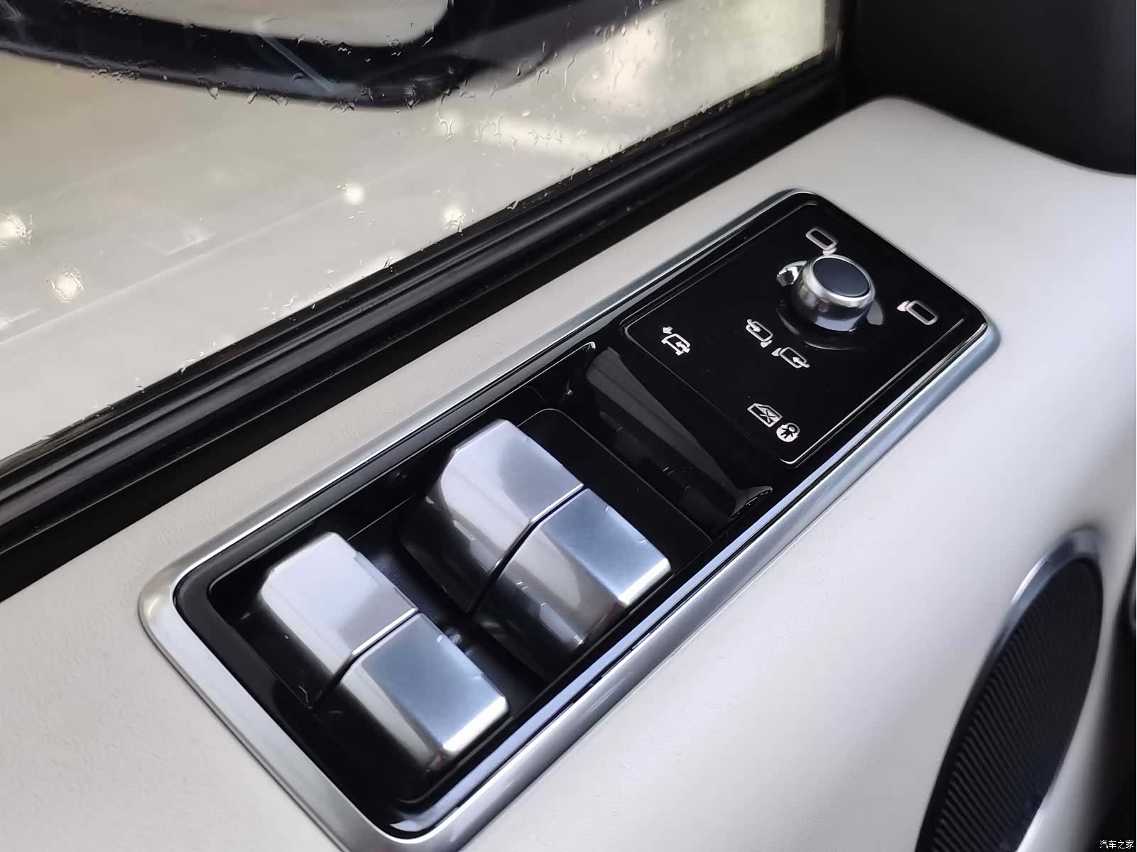 Land Rover Range Rover, 2022 15