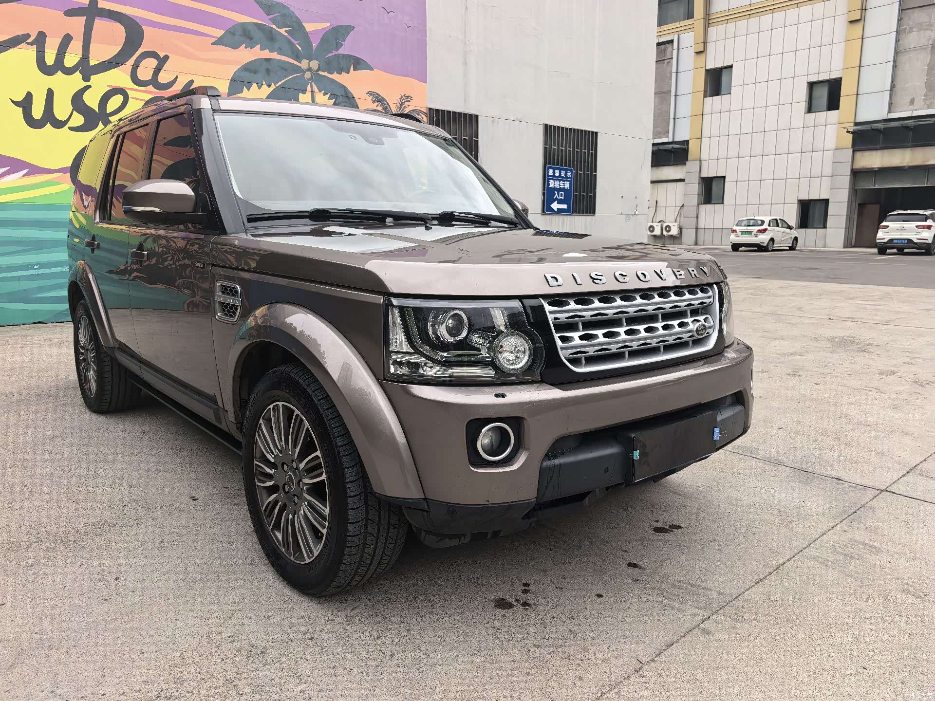 Land Rover Discovery, 2014 3