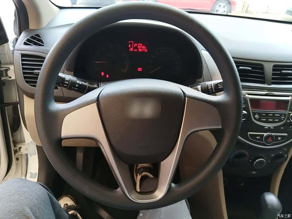 Hyundai GLS, 2017 11