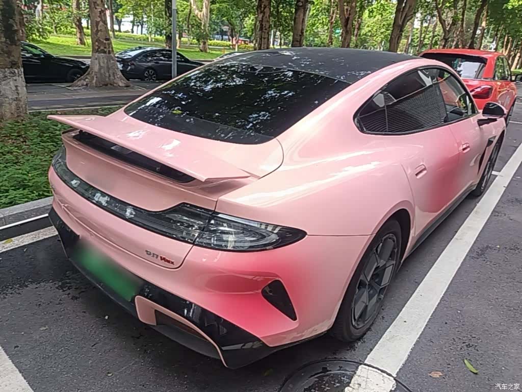 Xiaomi SU7, 2025 7