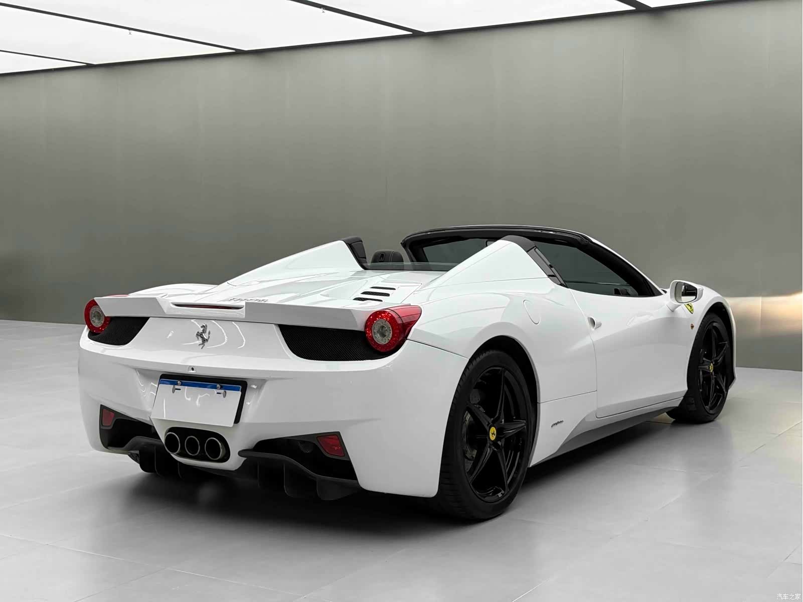 Ferrari 458, 2013 8