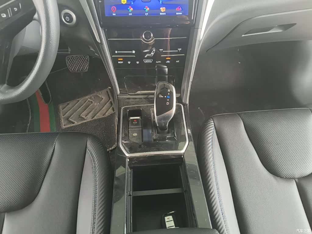 Nissan D60EV, 2022 14