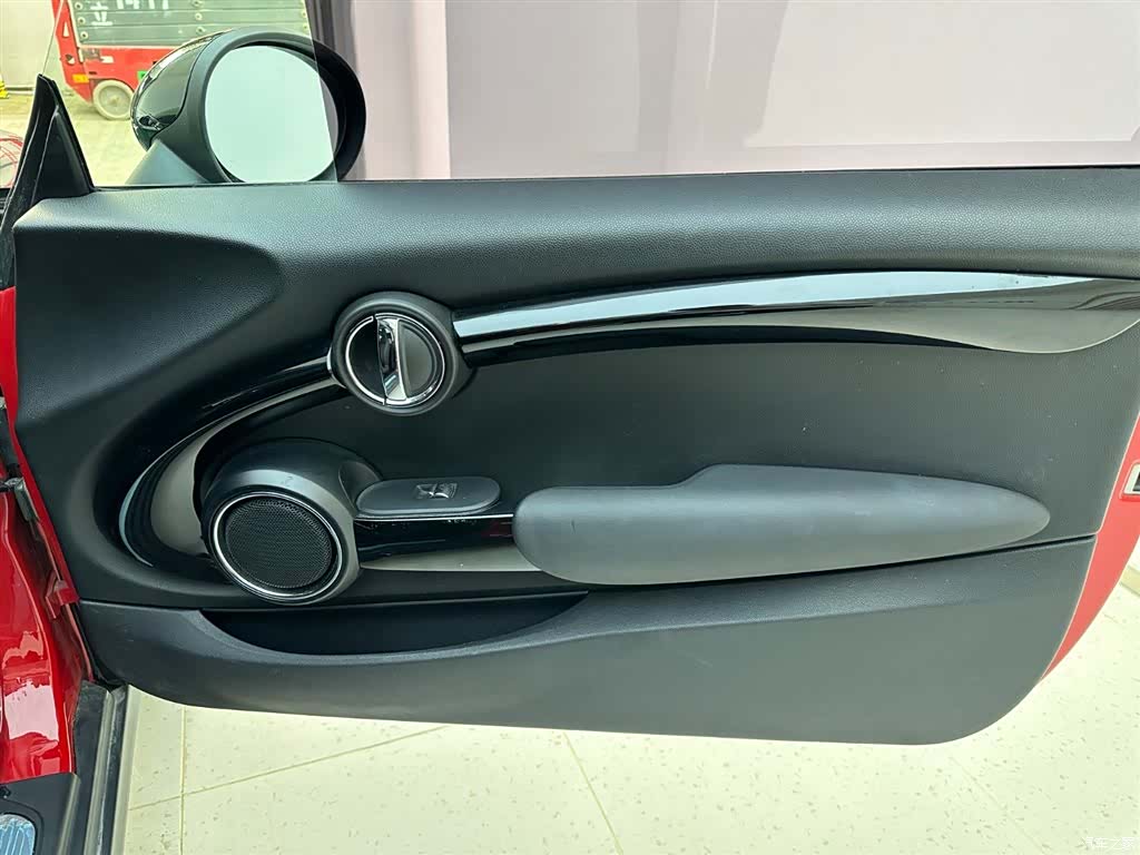 Mini ONE, 2019 21