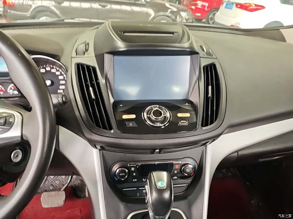 Ford Kuga, 2015 9