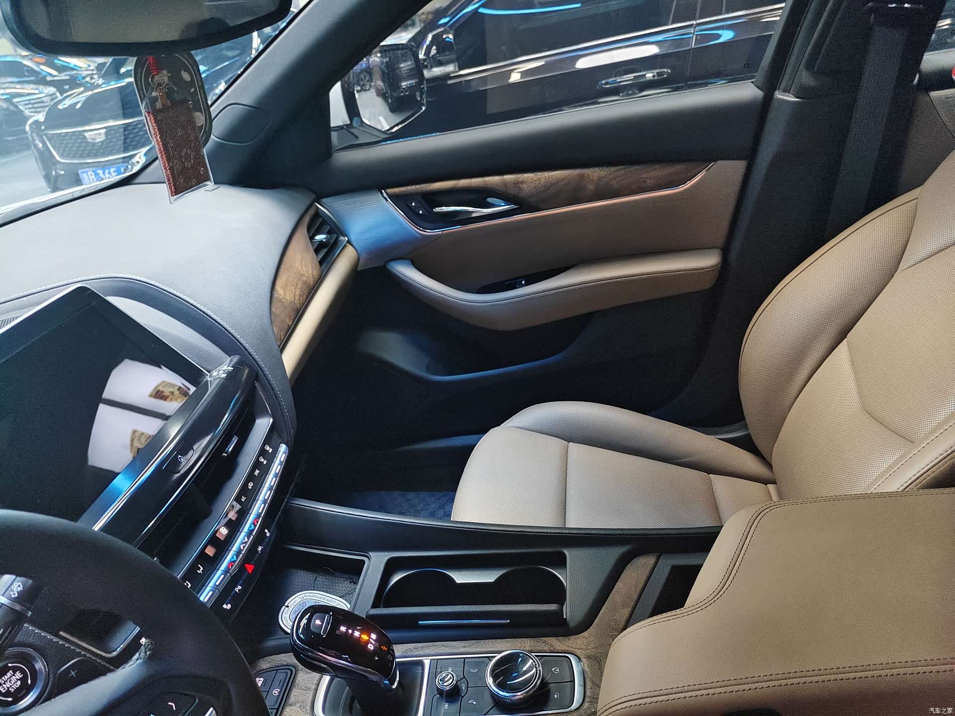 Cadillac CT5, 2022 6