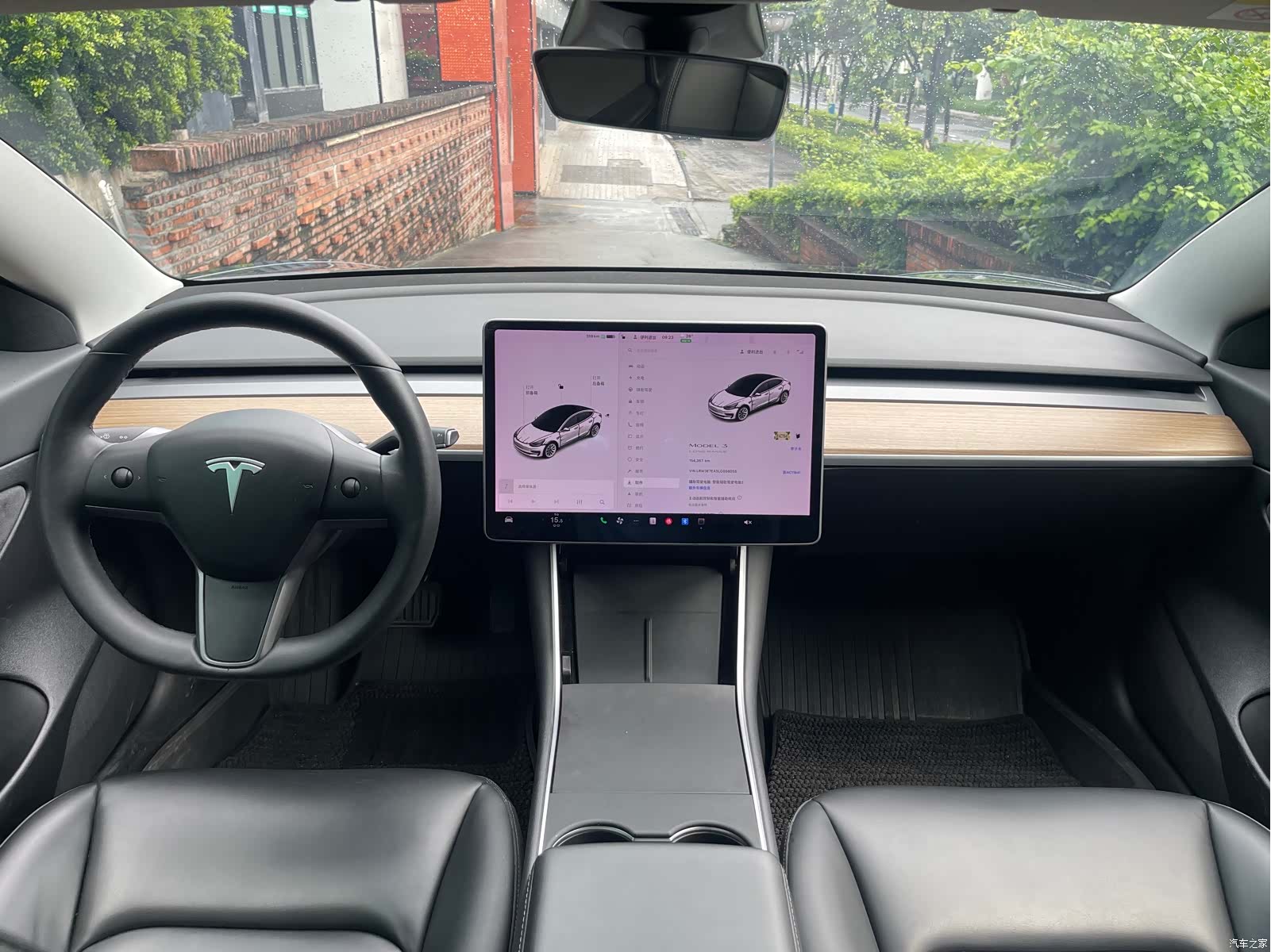 Tesla Model 3, 2020 13