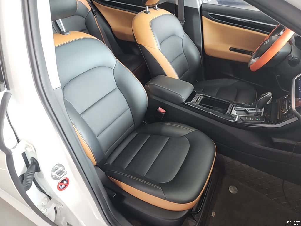 Geely Emgrand, 2020 25
