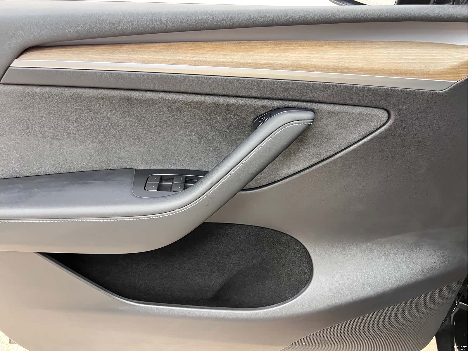 Tesla Model Y, 2021 13