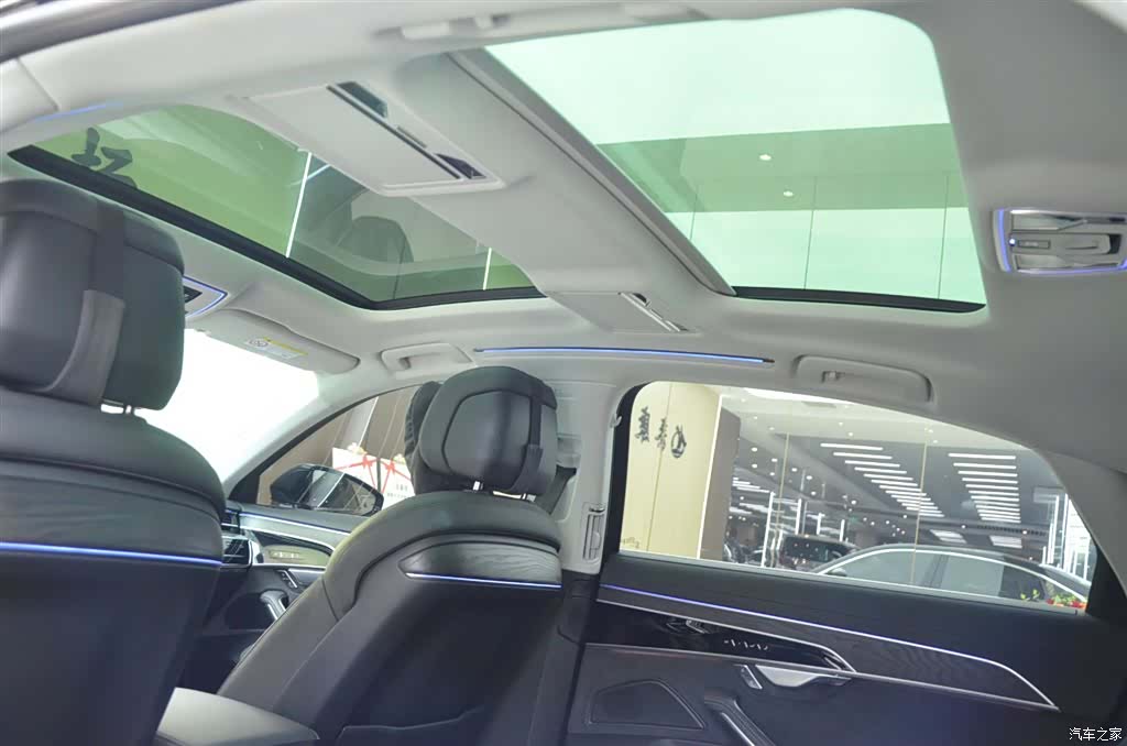Audi A8L, 2026 14