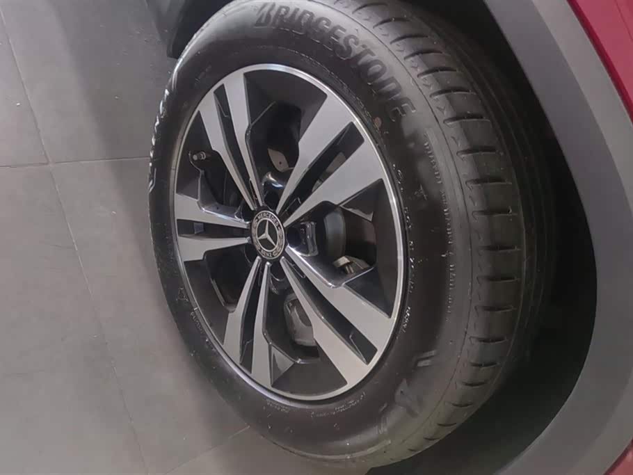 Mercedes-Benz GLA Mercedes-Benz GLA