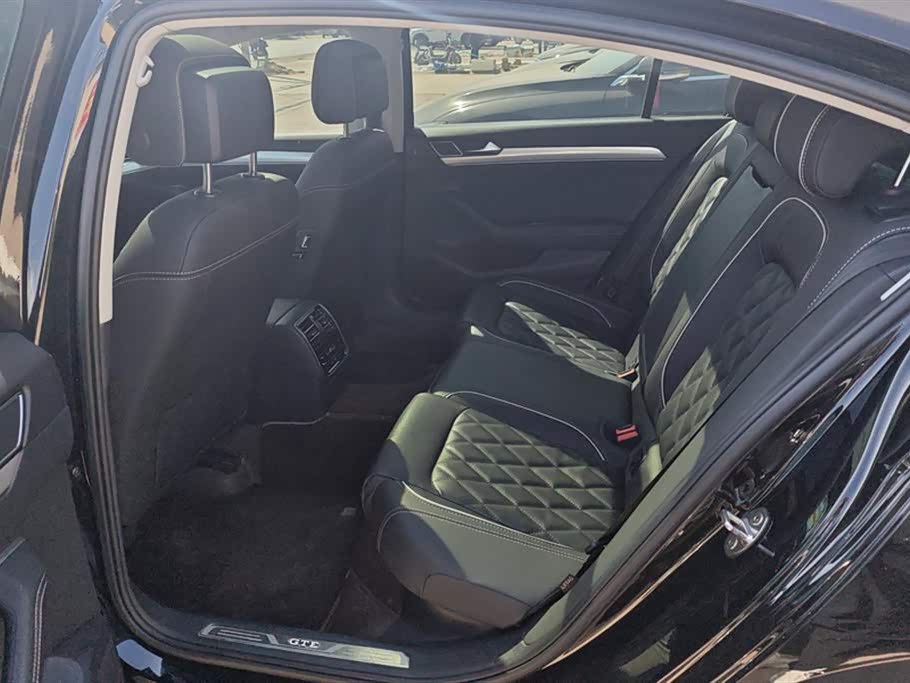 Volkswagen Magotan GTE