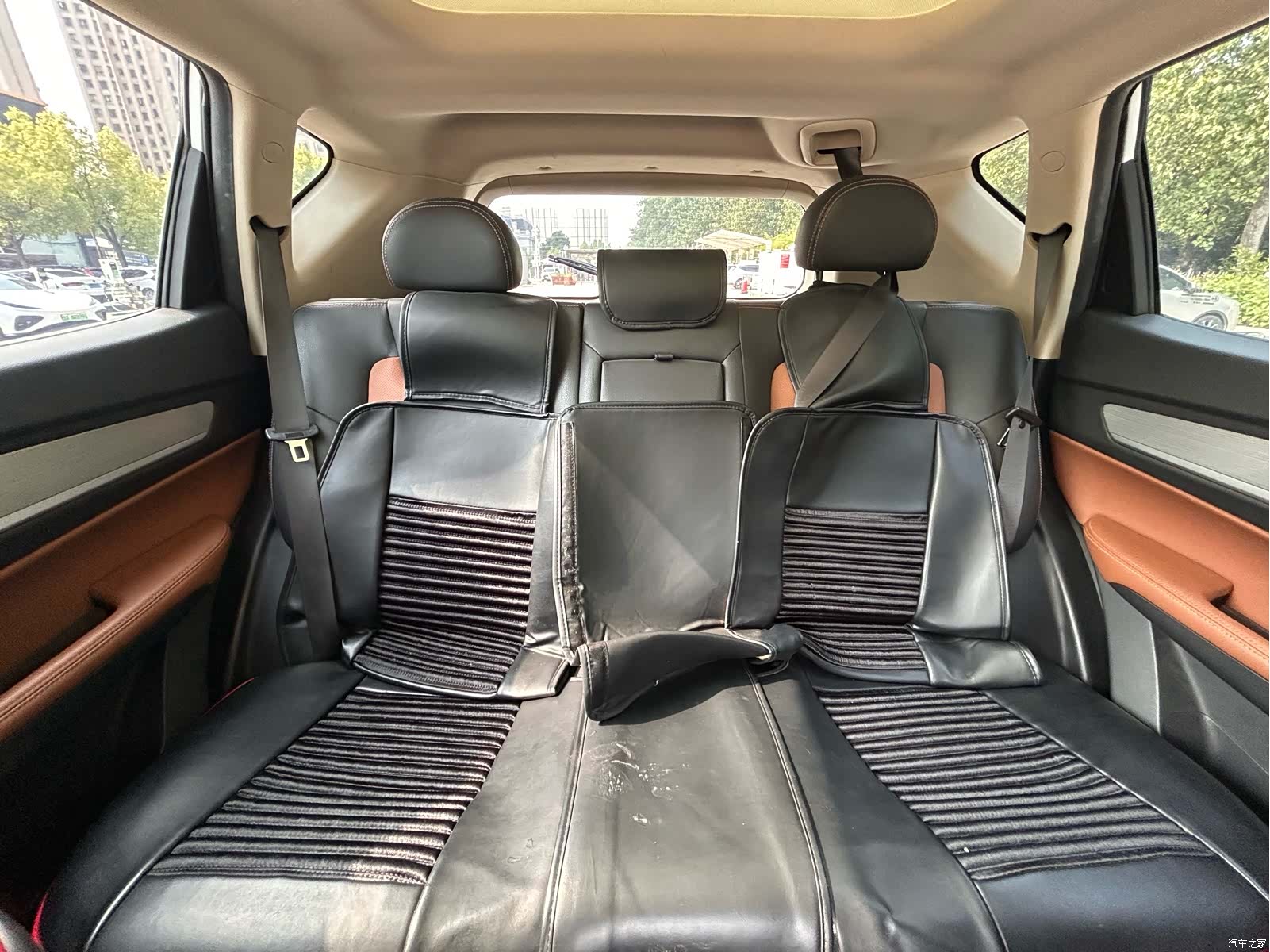 Geely X6, 2019 4