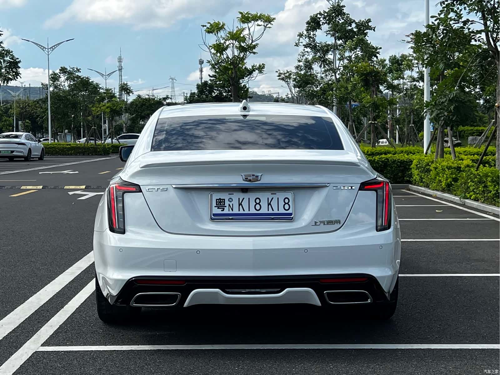 Cadillac CT5, 2022 все фото