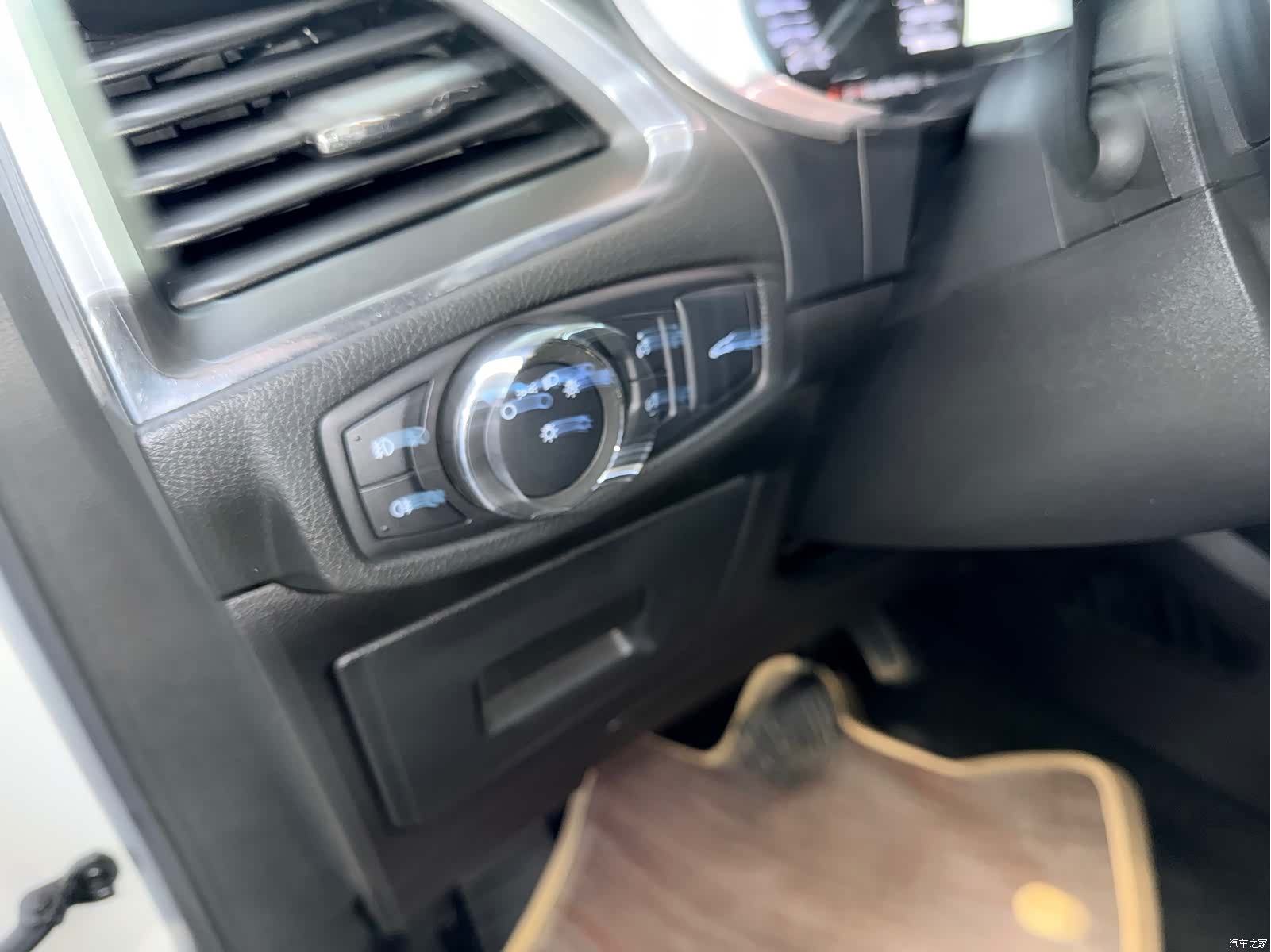 Ford Edge, 2017 16
