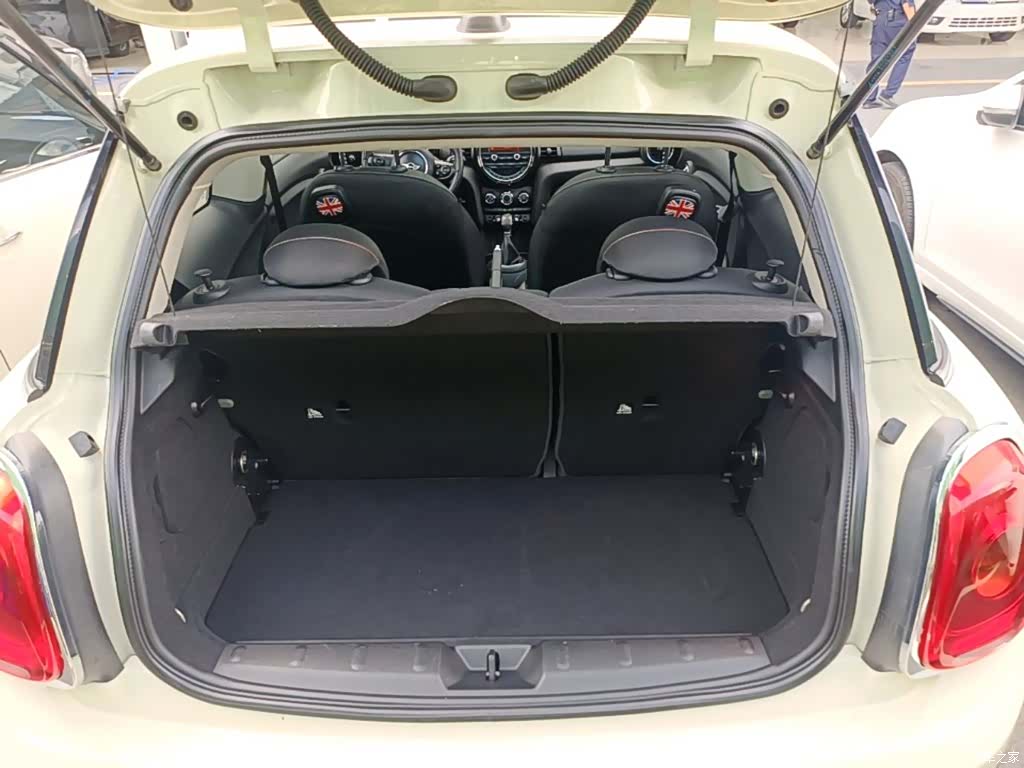 Mini ONE+, 2015 19