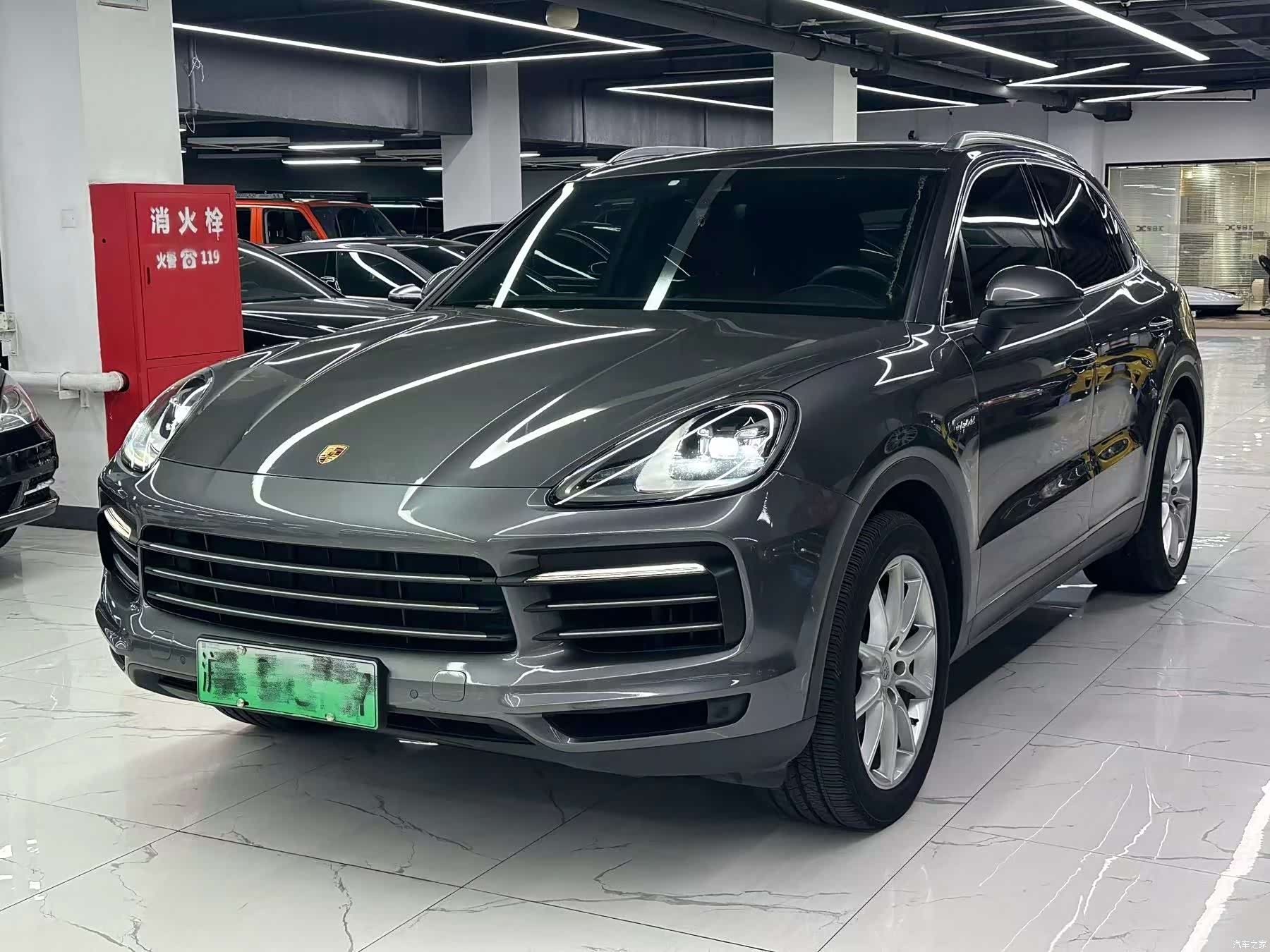 Porsche Cayenne, 2020 1